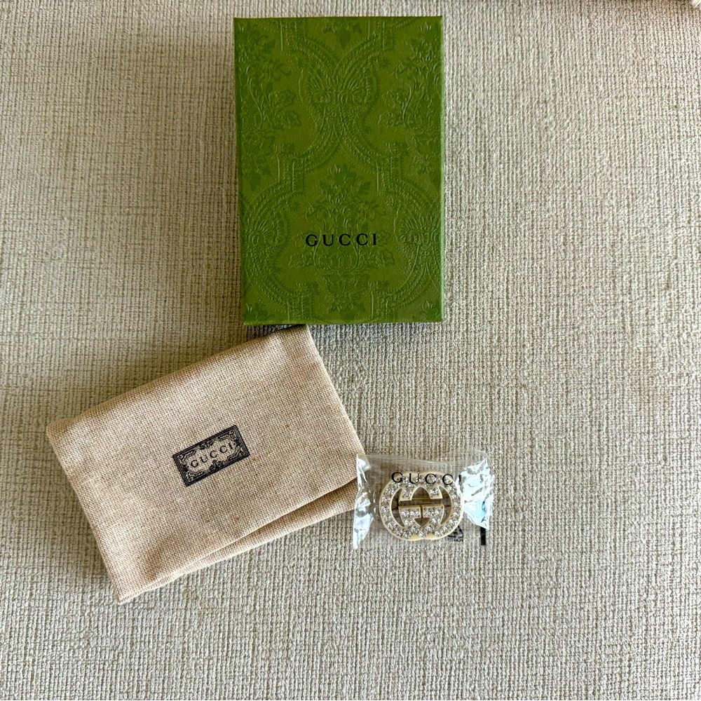 100% Authentic brand NEW Gucci hair clip (never wore)